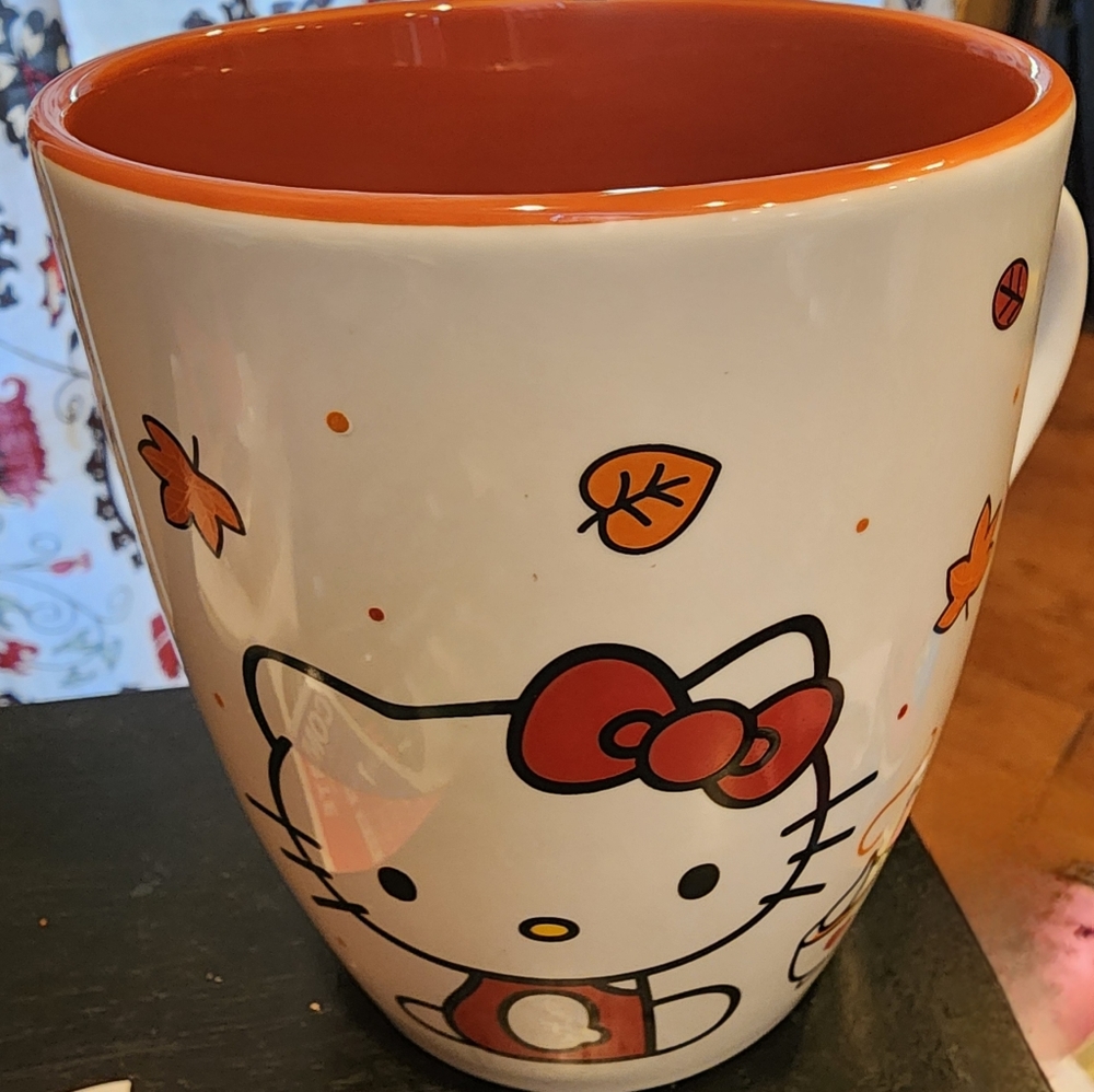 Sanrio Hello Kitty mug 25 ounces